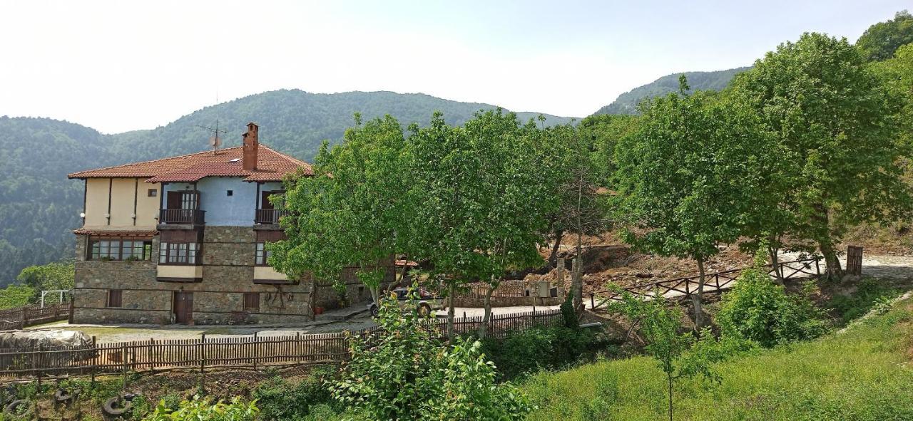 Sintrivanis Mountain Ano Skotina Buitenkant foto