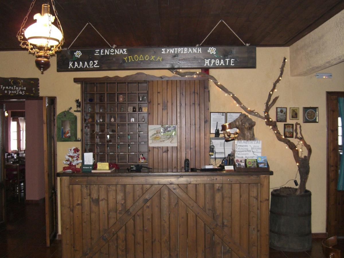Sintrivanis Mountain Ano Skotina Buitenkant foto